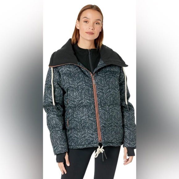 Varley Granville Jacket Dark Mono Zebra XS - Picture 1 of 5